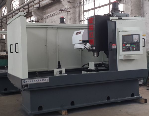 前軸鎖銷孔(kong)專用(yong)加工(gong)