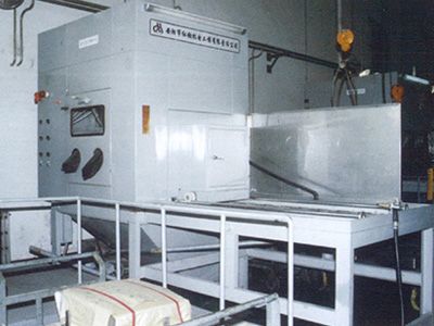 濕(shi)式數控噴砂機